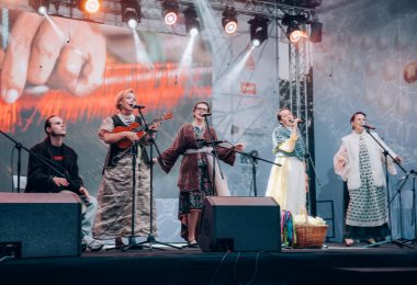 III Фестиваль фолк-арта
Организатор – Арт-резиденция молодой культуры Дома народного творчества Санкт-Петербурга, представительство арт-кластера «Таврида» при поддержке Комитета по культуре Санкт-Петербурга