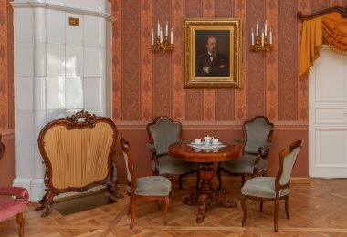 Lecture: “Dumas Visits Nekrasov” / Nikolay Nekrasov Memorial Apartment