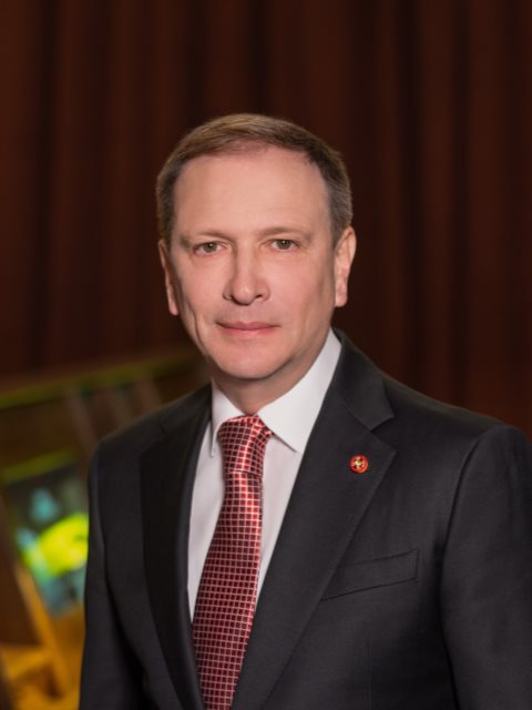 Александр Школьник